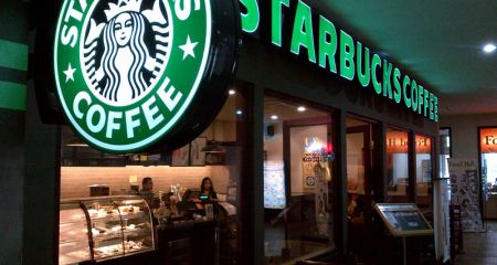 Який набір одноразового посуду необхідний для мобільної кав'ярні