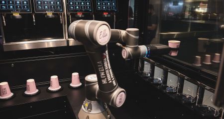 Технологии в кофейном бизнесе: Внедрение современных технологий для улучшения качества обслуживания, управления запасами и оптимизации рабочих процессов