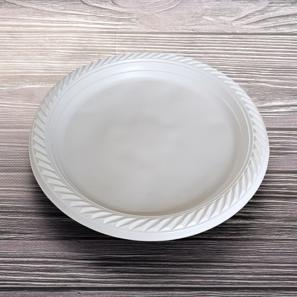 Тарілка пластикова d-22 см 100 шт БІЛА